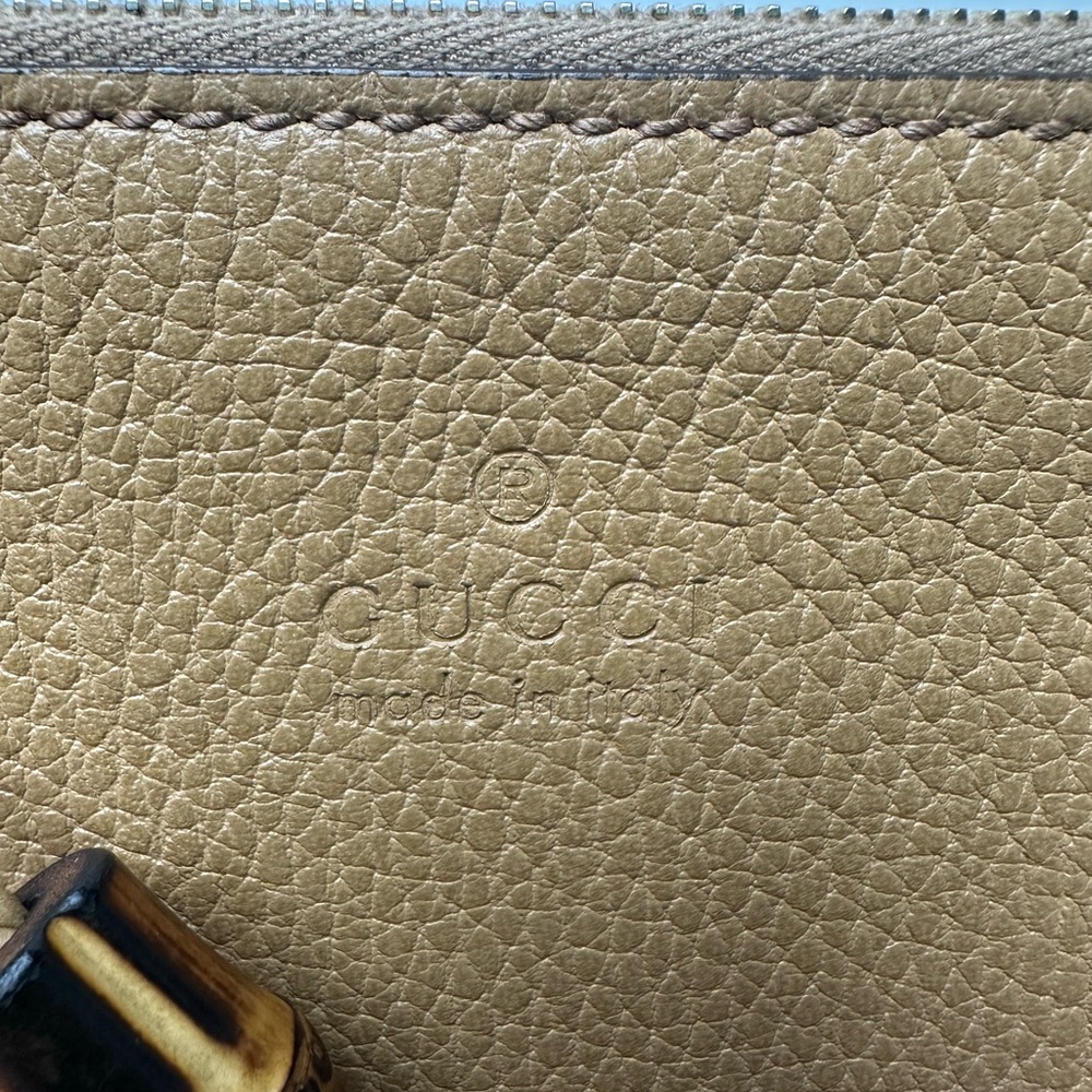 Gucci Tan Leather Clutch with Bamboo Tassels - Picture 3 of 7